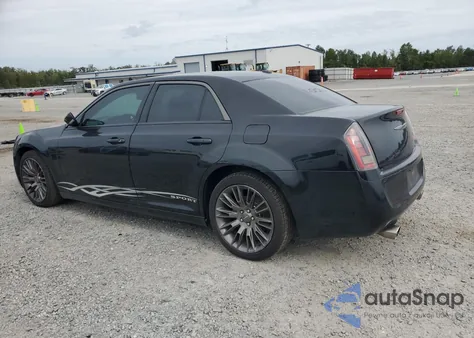 2013 Chrysler 300C Varvatos z USA, uszkodzony, nr VIN 2C3CCADT0DH727451